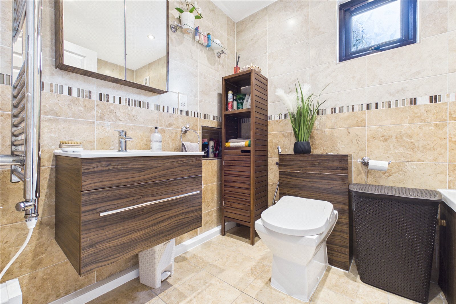 4 bedroom House for sale in Theale, Reading, Berkshire