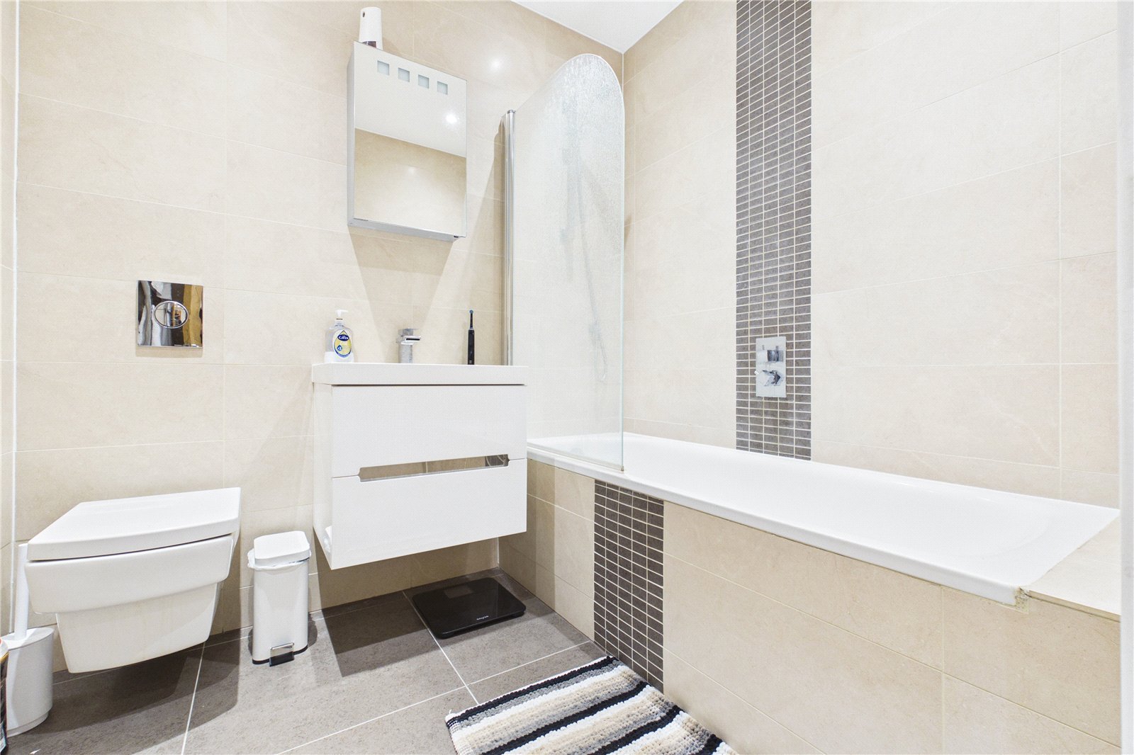 1 bedroom Flat for sale in Whitchurch Road