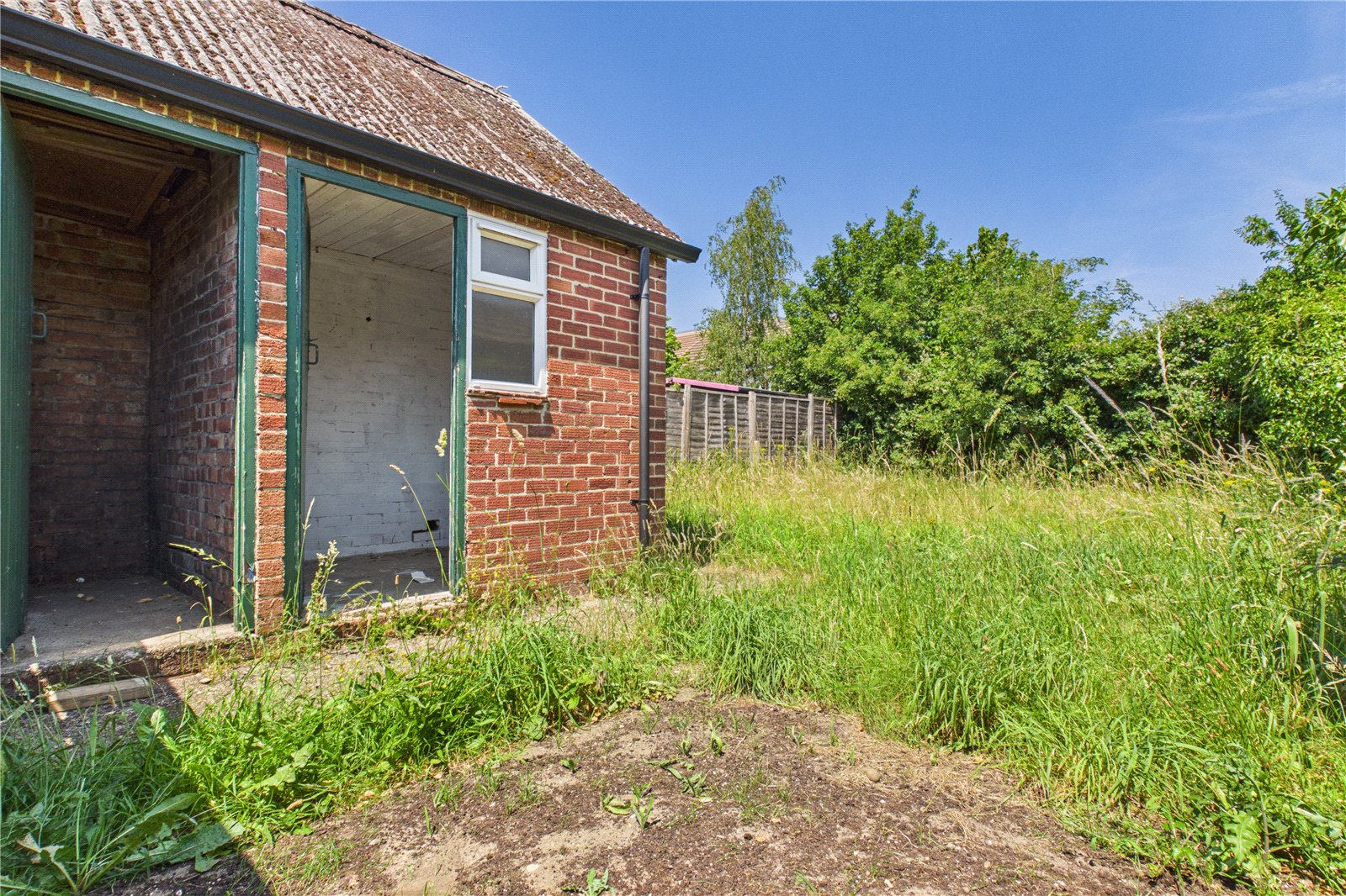 2 bedroom Flat for sale in Theale, Reading, Berkshire