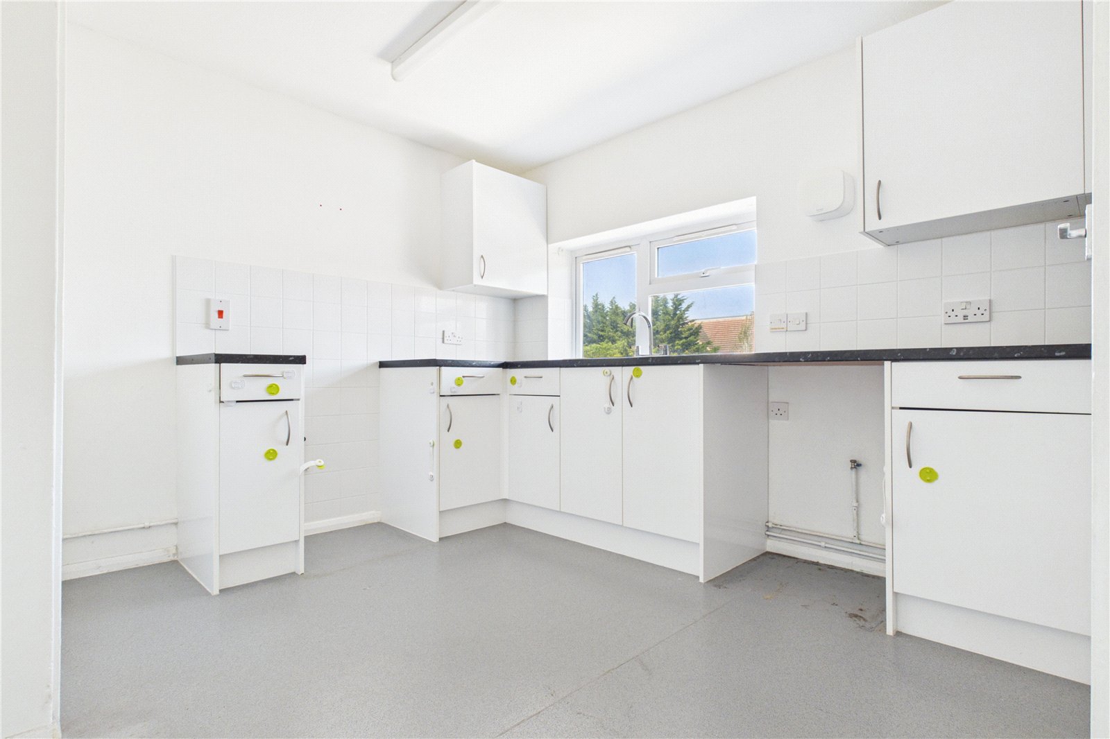 2 bedroom Flat for sale in Theale, Reading, Berkshire