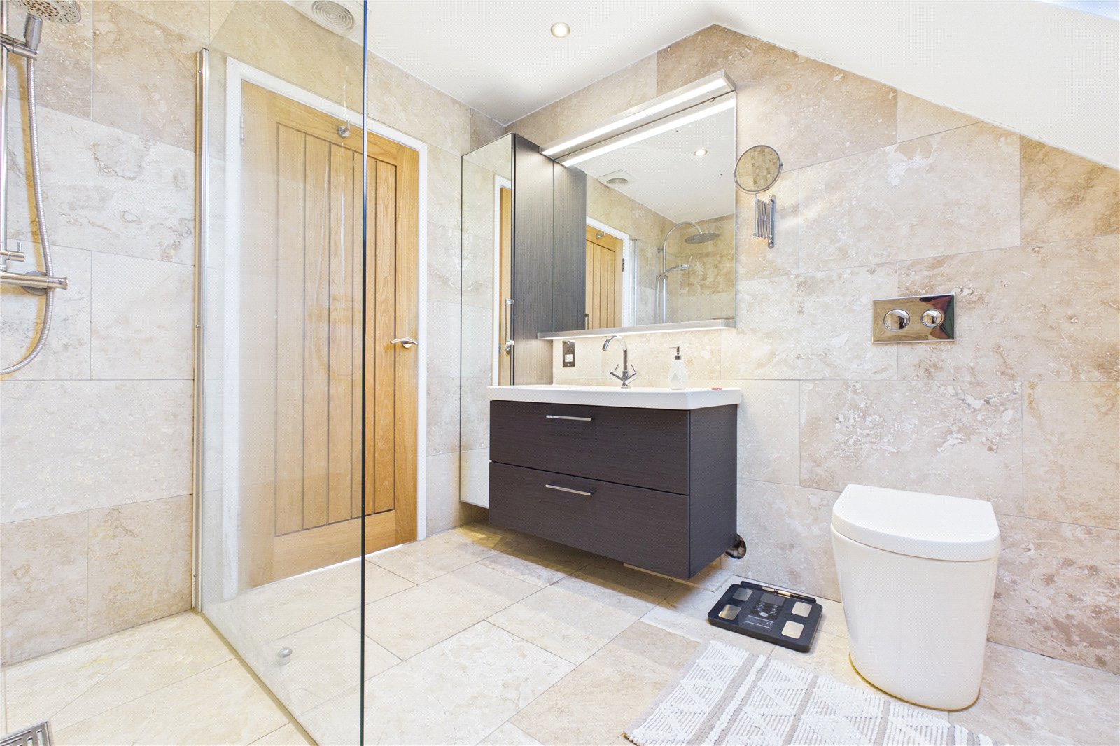 4 bedroom House for sale in Upper Basildon, Reading, West Berkshire