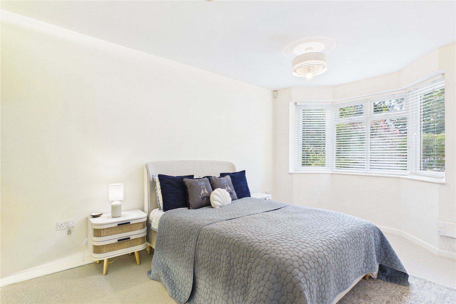 4 bedroom House for sale in Upper Basildon, Reading, West Berkshire