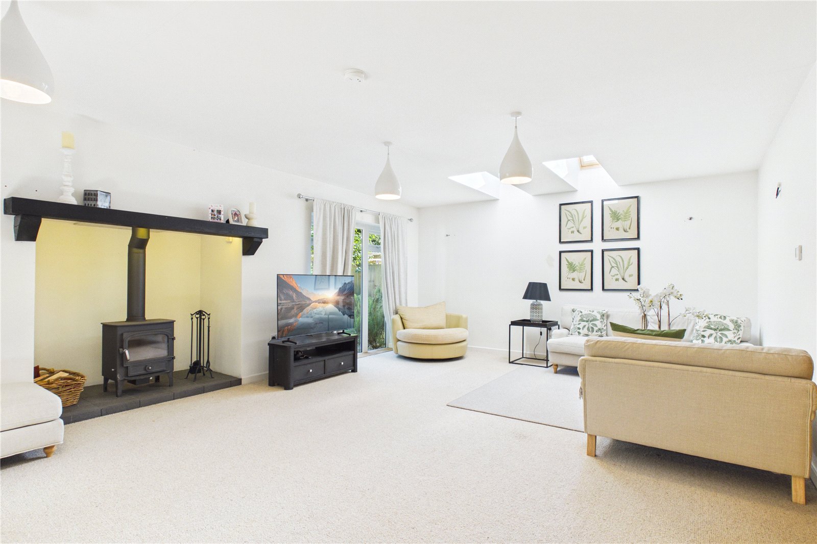 4 bedroom House for sale in Upper Basildon, Reading, West Berkshire
