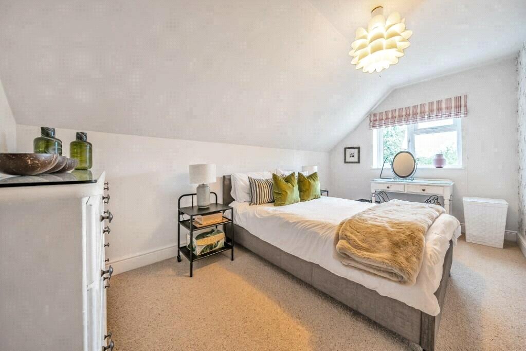 4 bedroom House for sale in Upper Basildon, Reading, West Berkshire