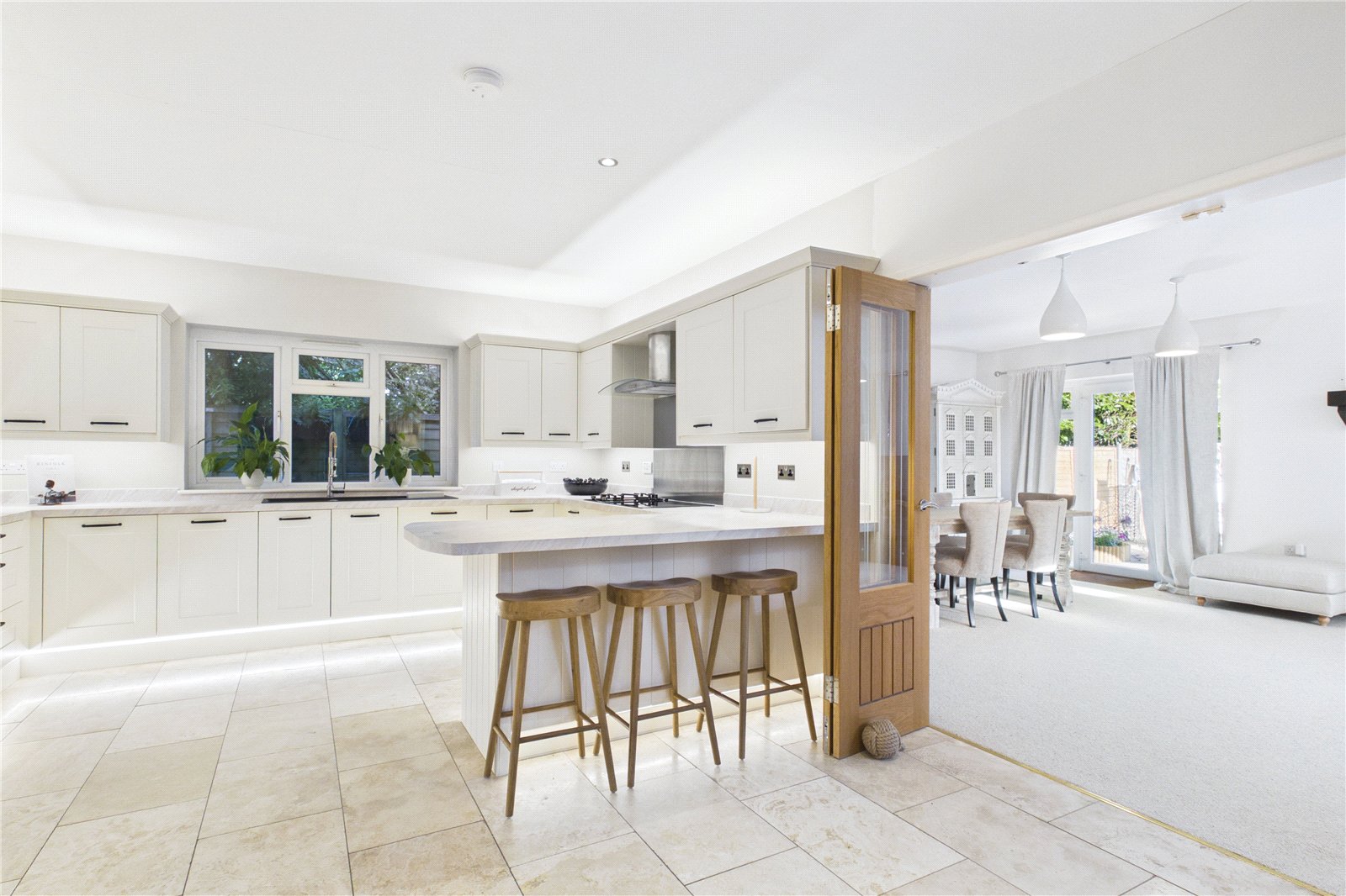 4 bedroom House for sale in Upper Basildon, Reading, West Berkshire