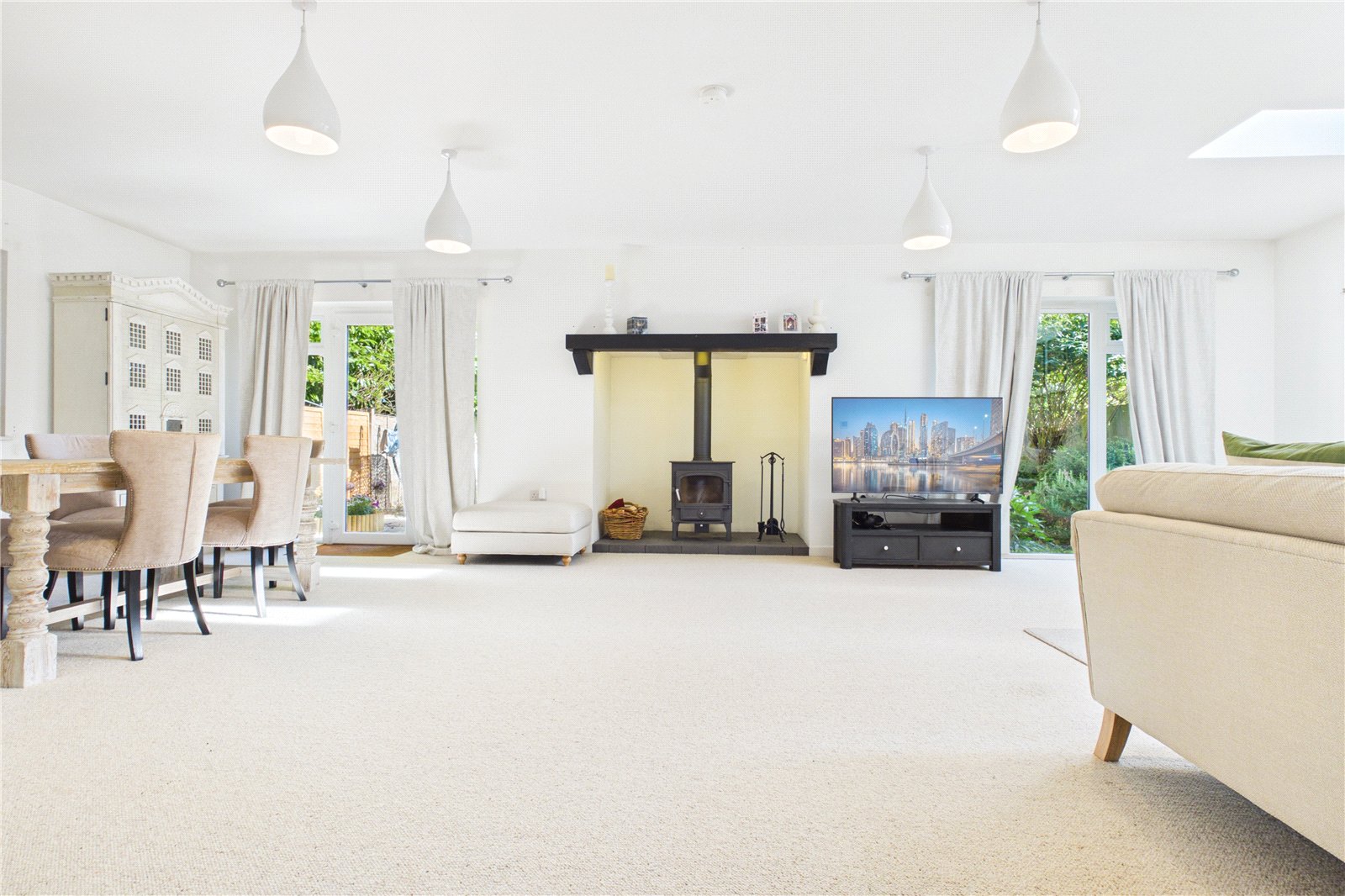 4 bedroom House for sale in Upper Basildon, Reading, West Berkshire