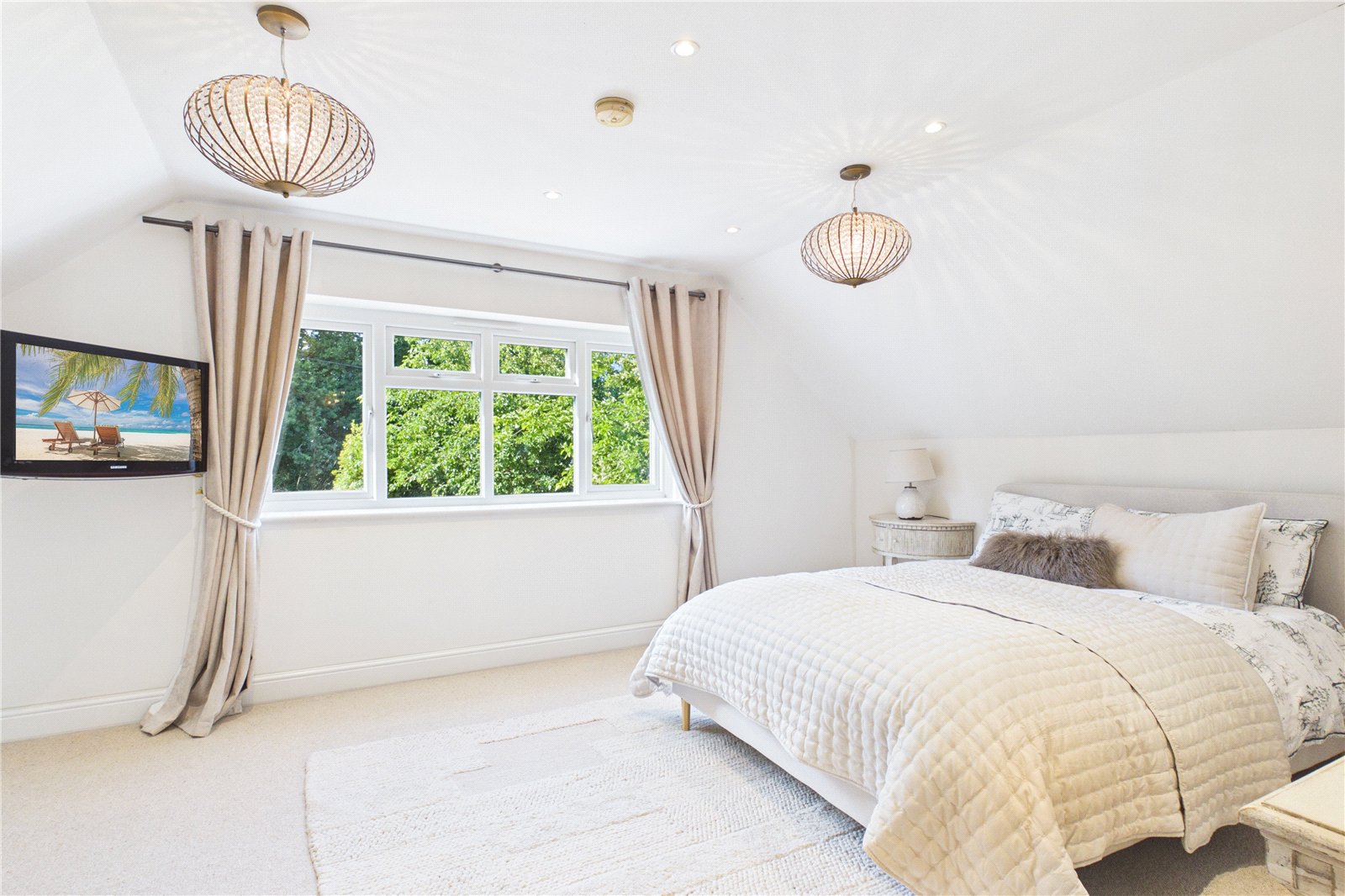 4 bedroom House for sale in Upper Basildon, Reading, West Berkshire