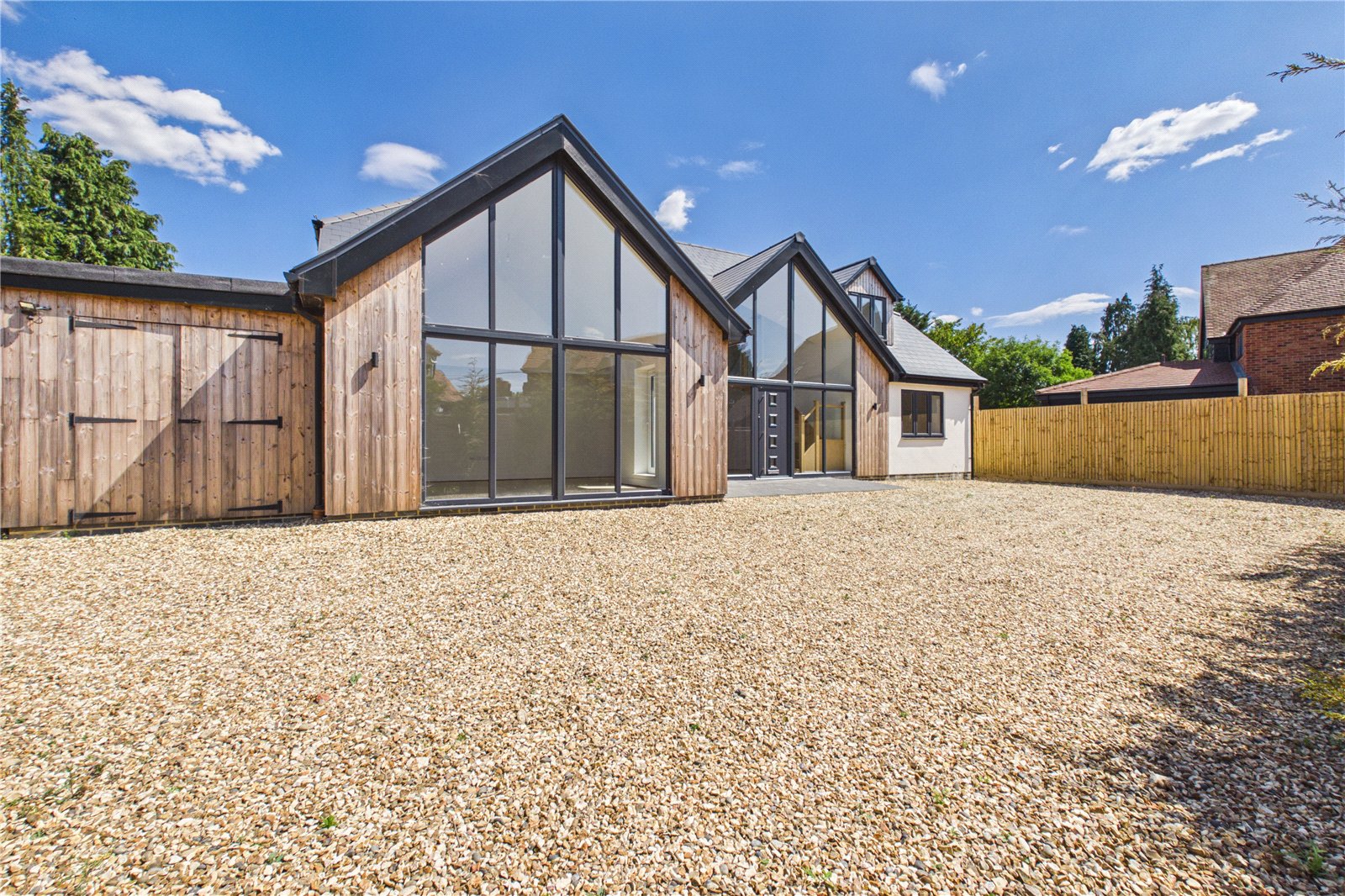 4 bedroom House for sale in Woodcote, Reading, Oxfordshire