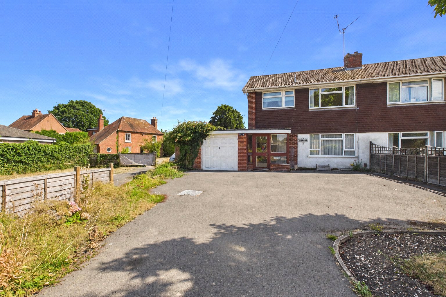 Theale, Reading, Berkshire