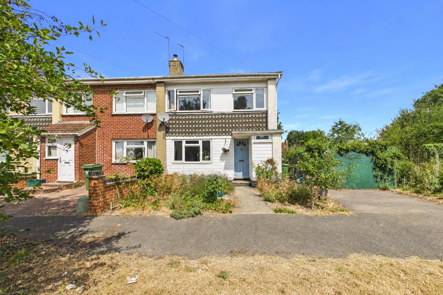 Theale, Reading, Berkshire