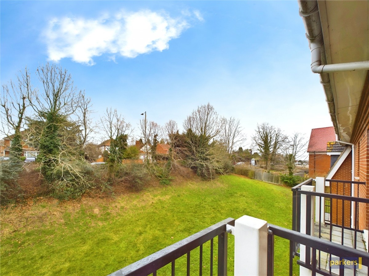 Henley Road, Caversham, Reading