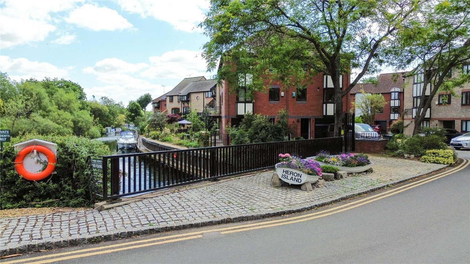 Caversham, Reading, Berkshire