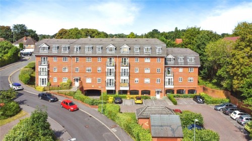 Henley Road, Caversham, Reading