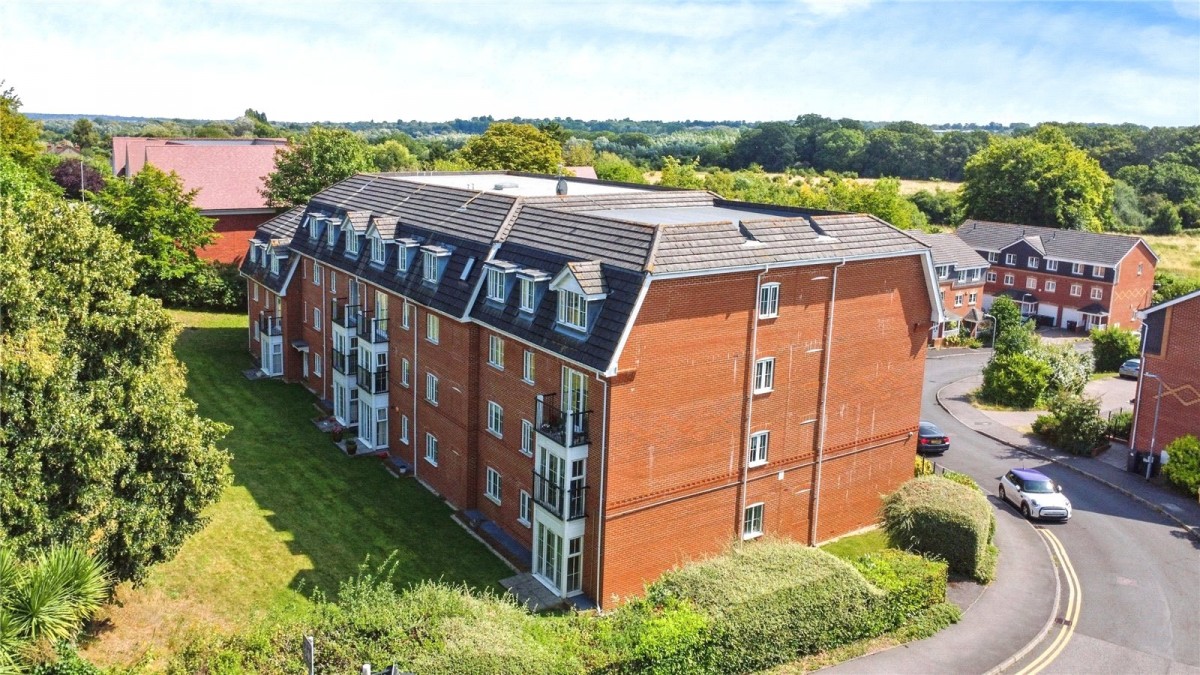 Henley Road, Caversham, Reading