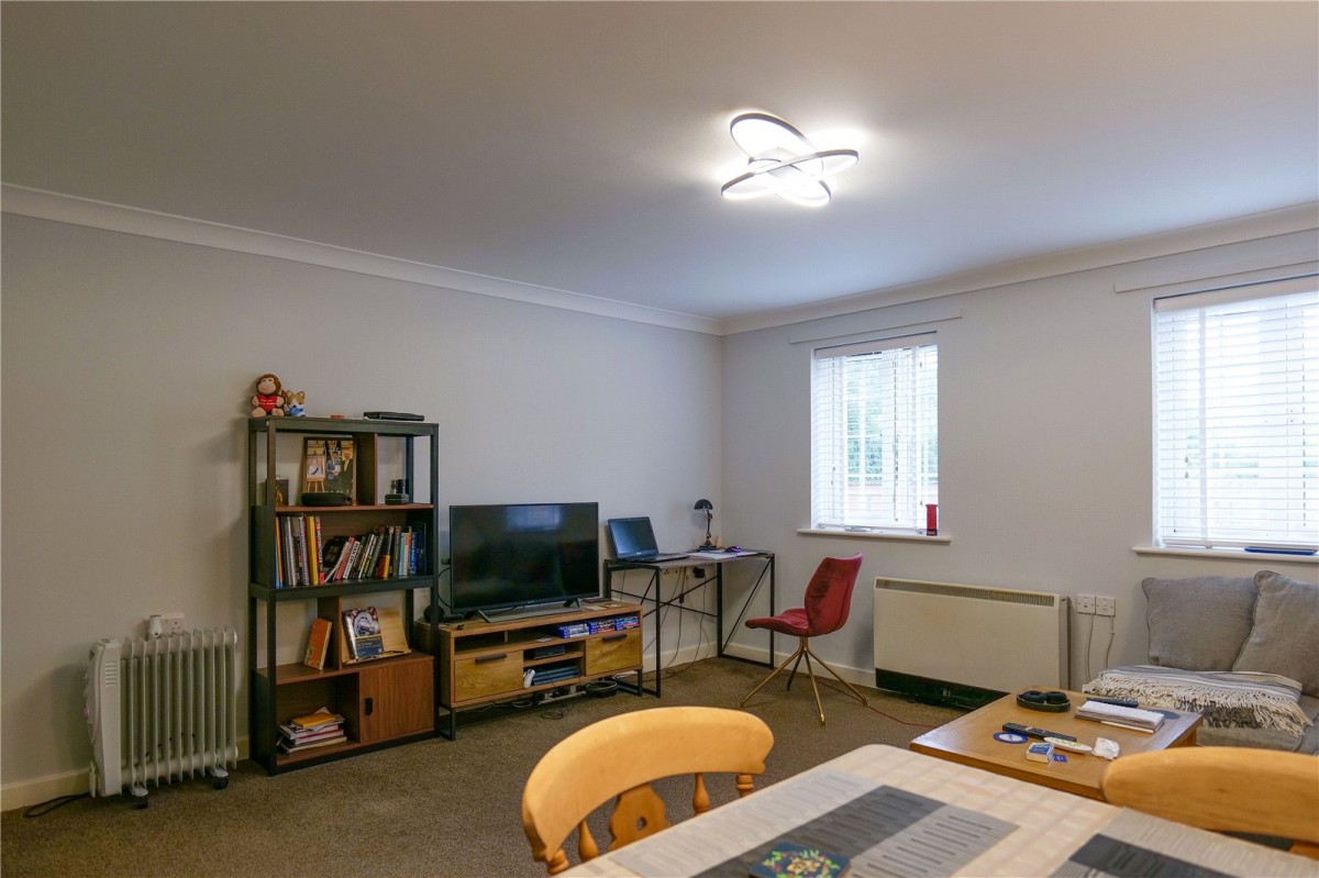 Henley Road, Caversham, Reading