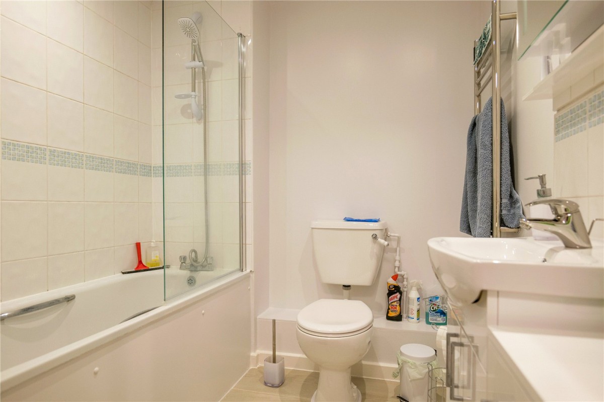 Henley Road, Caversham, Reading