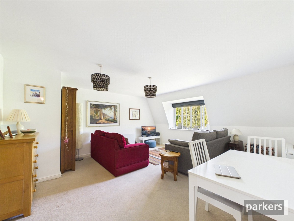 Henley Road, Caversham, Reading