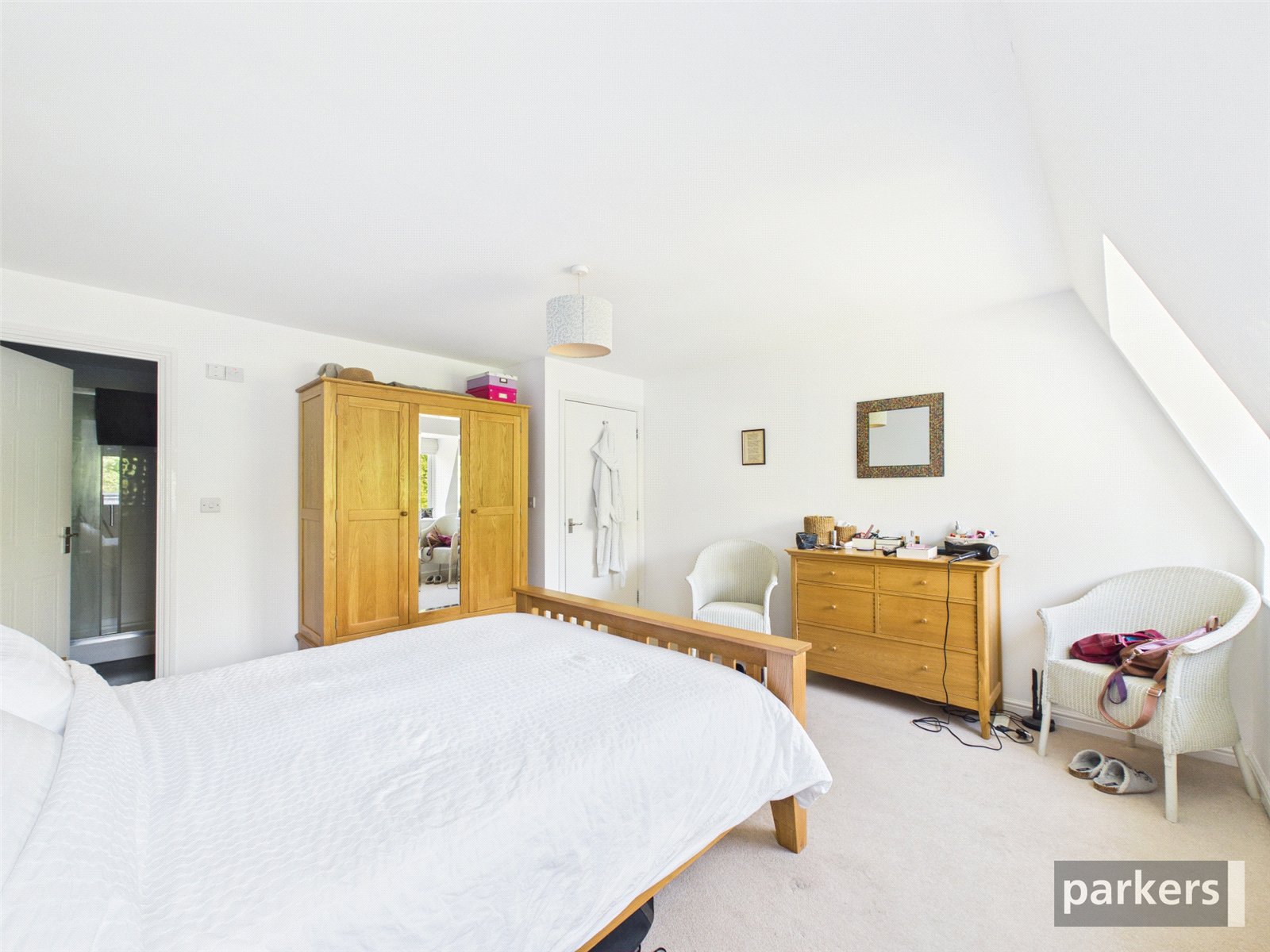 2 bedroom Flat for sale in Henley Road, Caversham, Reading