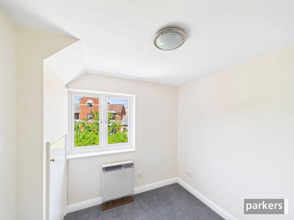 2 bedroom Flat for sale in Reading, Berkshire