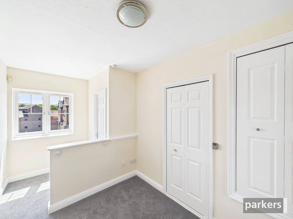 2 bedroom Flat for sale in Reading, Berkshire