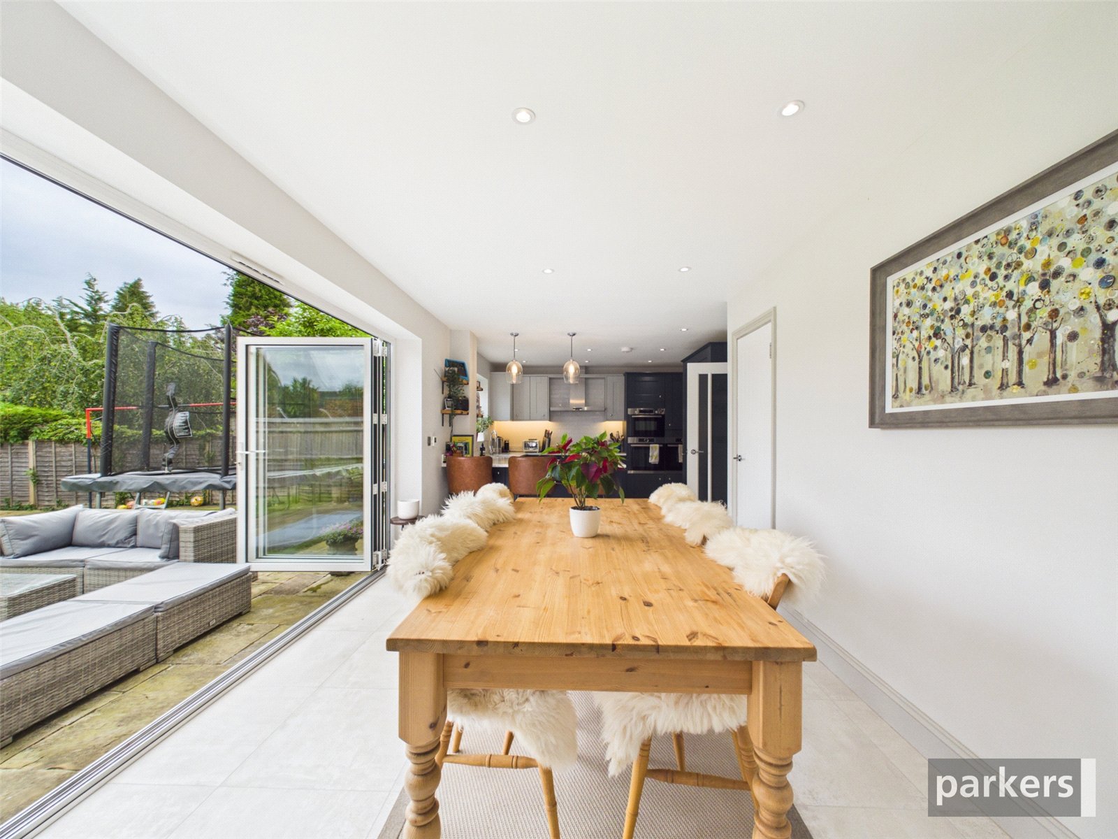 4 bedroom House for sale in Playhatch, Reading, Oxfordshire