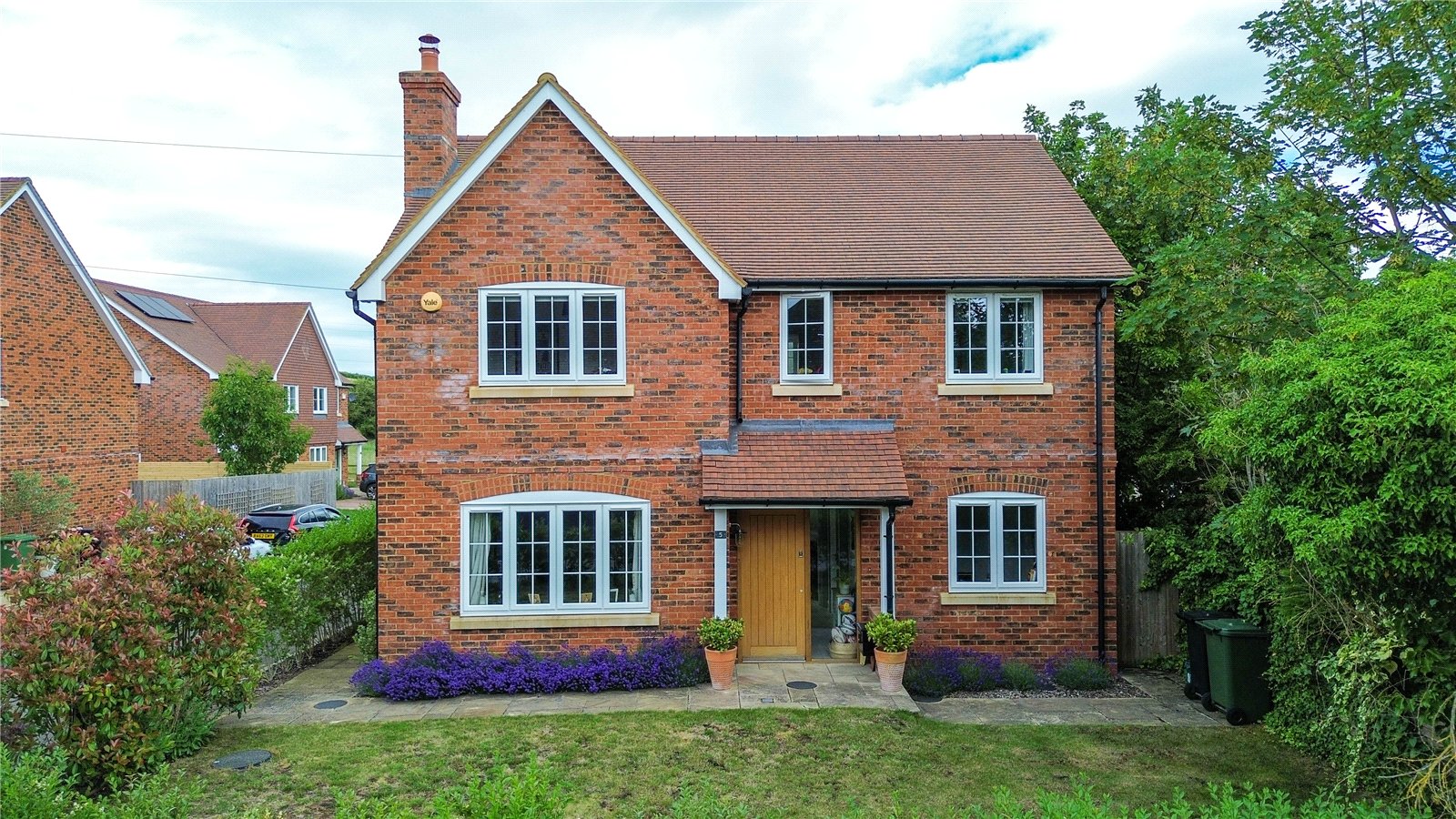 4 bedroom House for sale in Playhatch, Reading, Oxfordshire