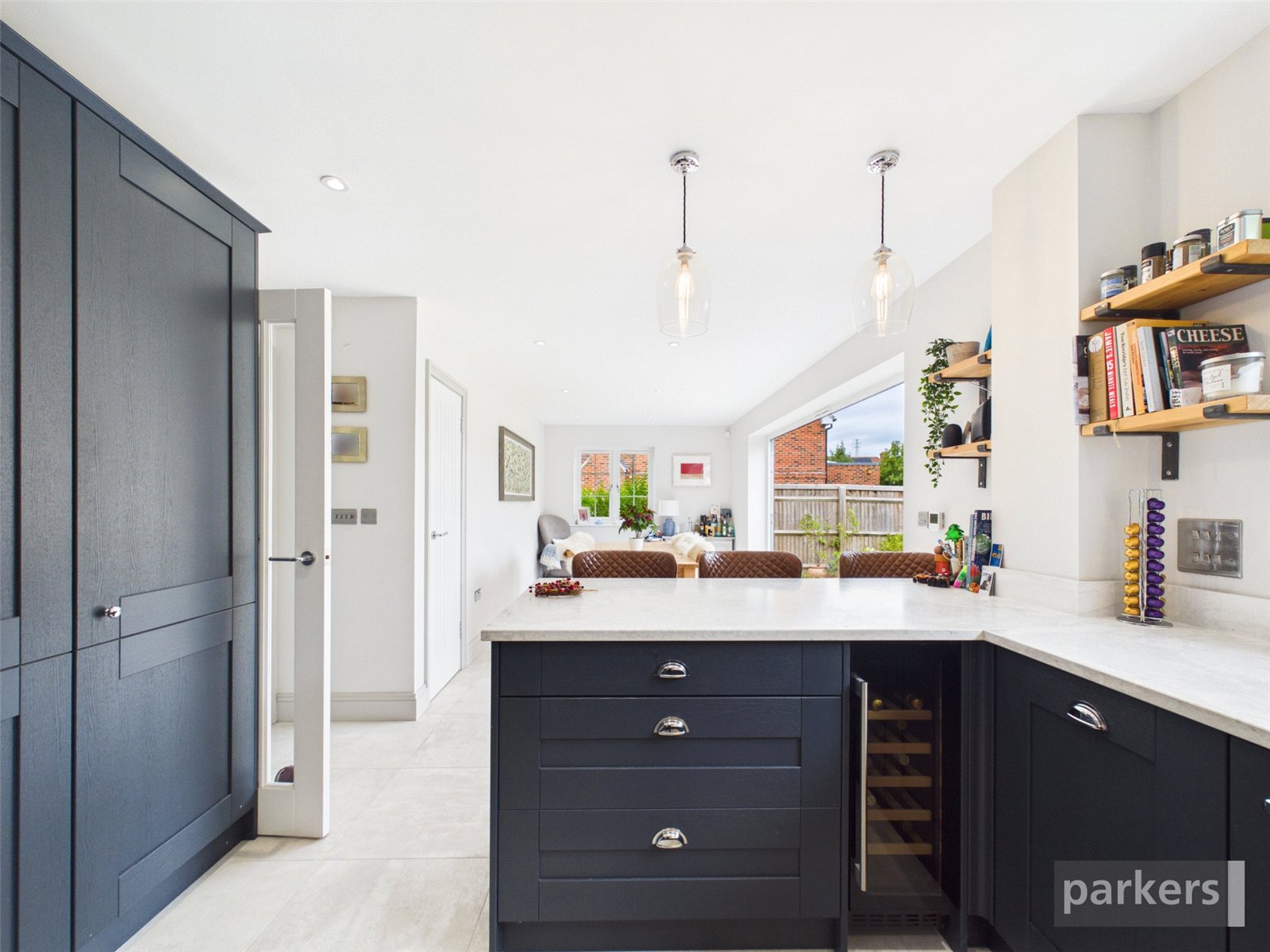 4 bedroom House for sale in Playhatch, Reading, Oxfordshire