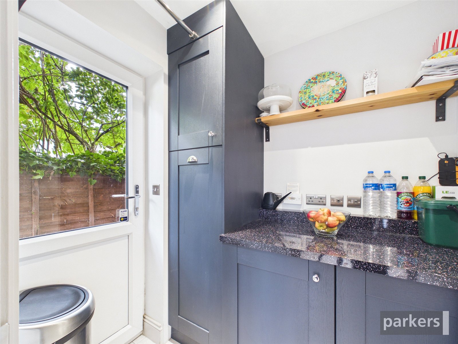 4 bedroom House for sale in Playhatch, Reading, Oxfordshire