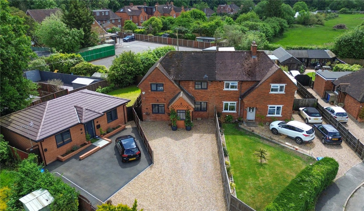 Knowl Hill, Reading, Berkshire