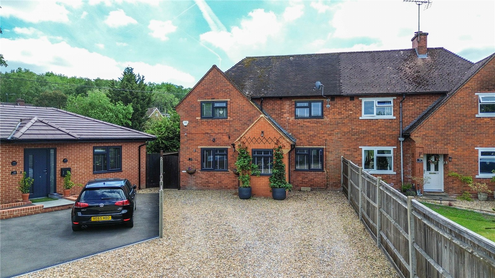 4 bedroom House for sale in Knowl Hill, Reading, Berkshire