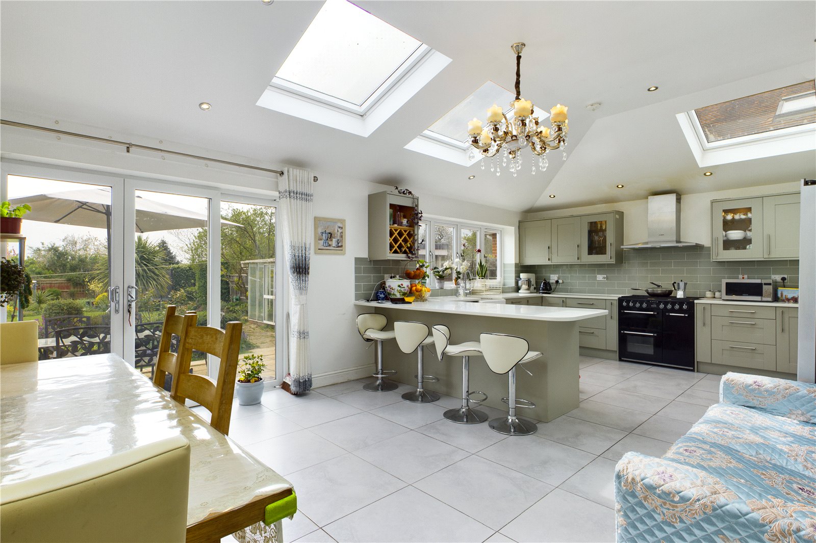 4 bedroom House for sale in Thatcham, Berkshire