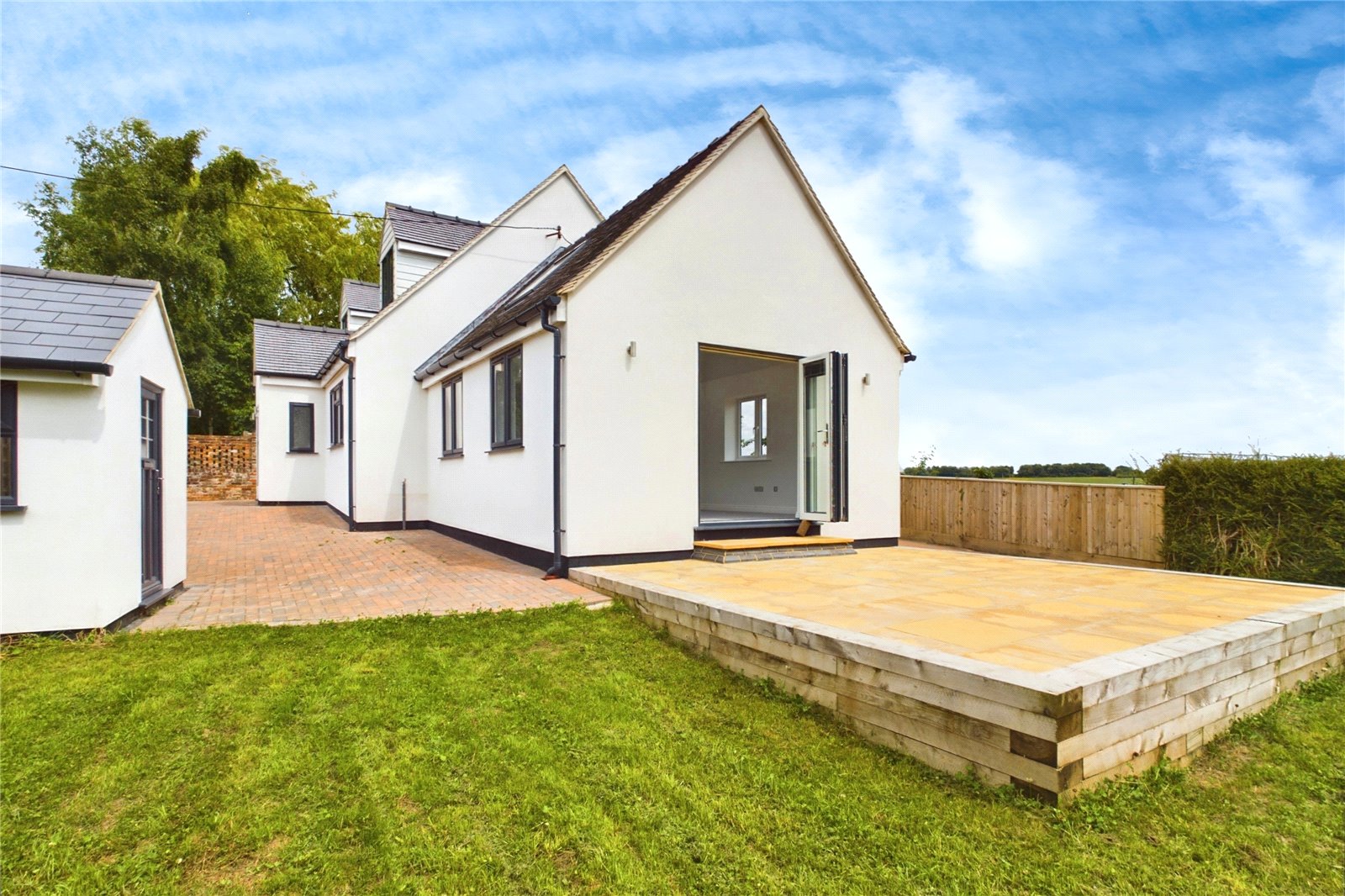 4 bedroom House for sale in Leckhampstead, Newbury, Berkshire