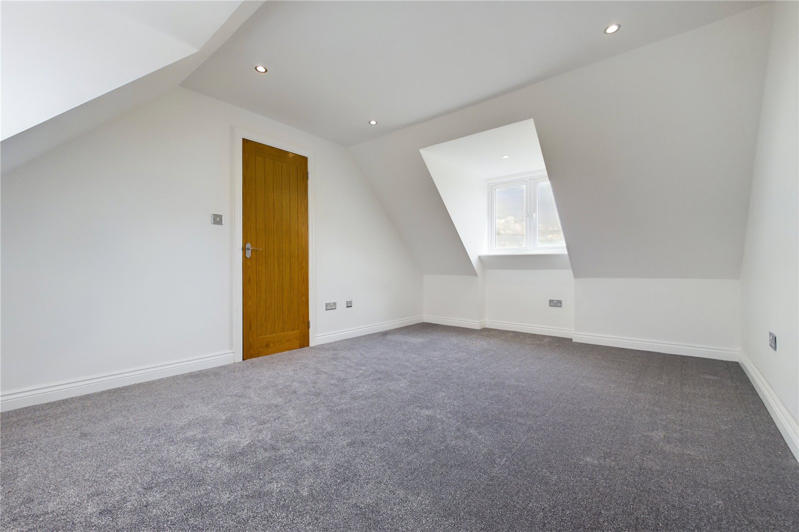 4 bedroom House for sale in Leckhampstead, Newbury, Berkshire