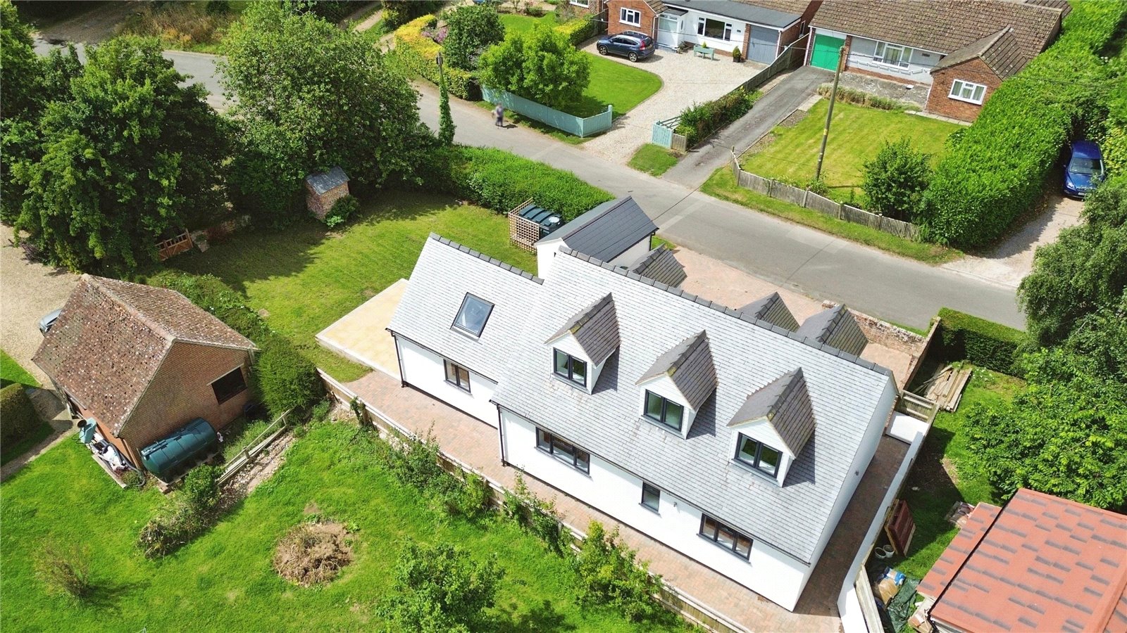 4 bedroom House for sale in Leckhampstead, Newbury, Berkshire