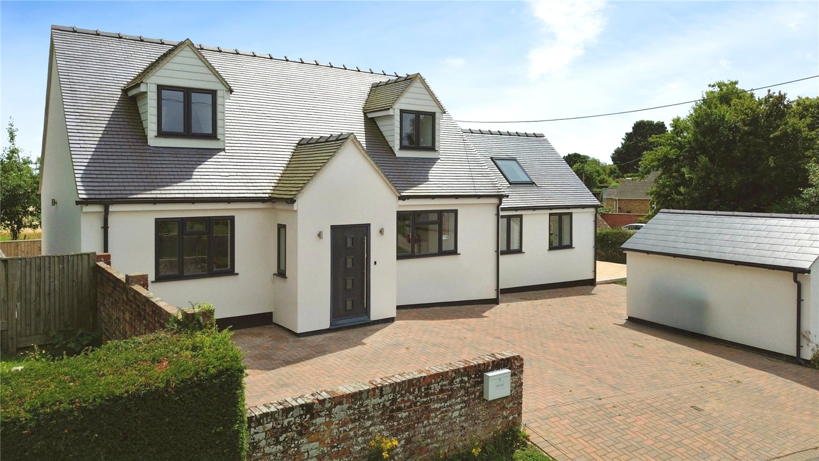 4 bedroom House for sale in Leckhampstead, Newbury, Berkshire