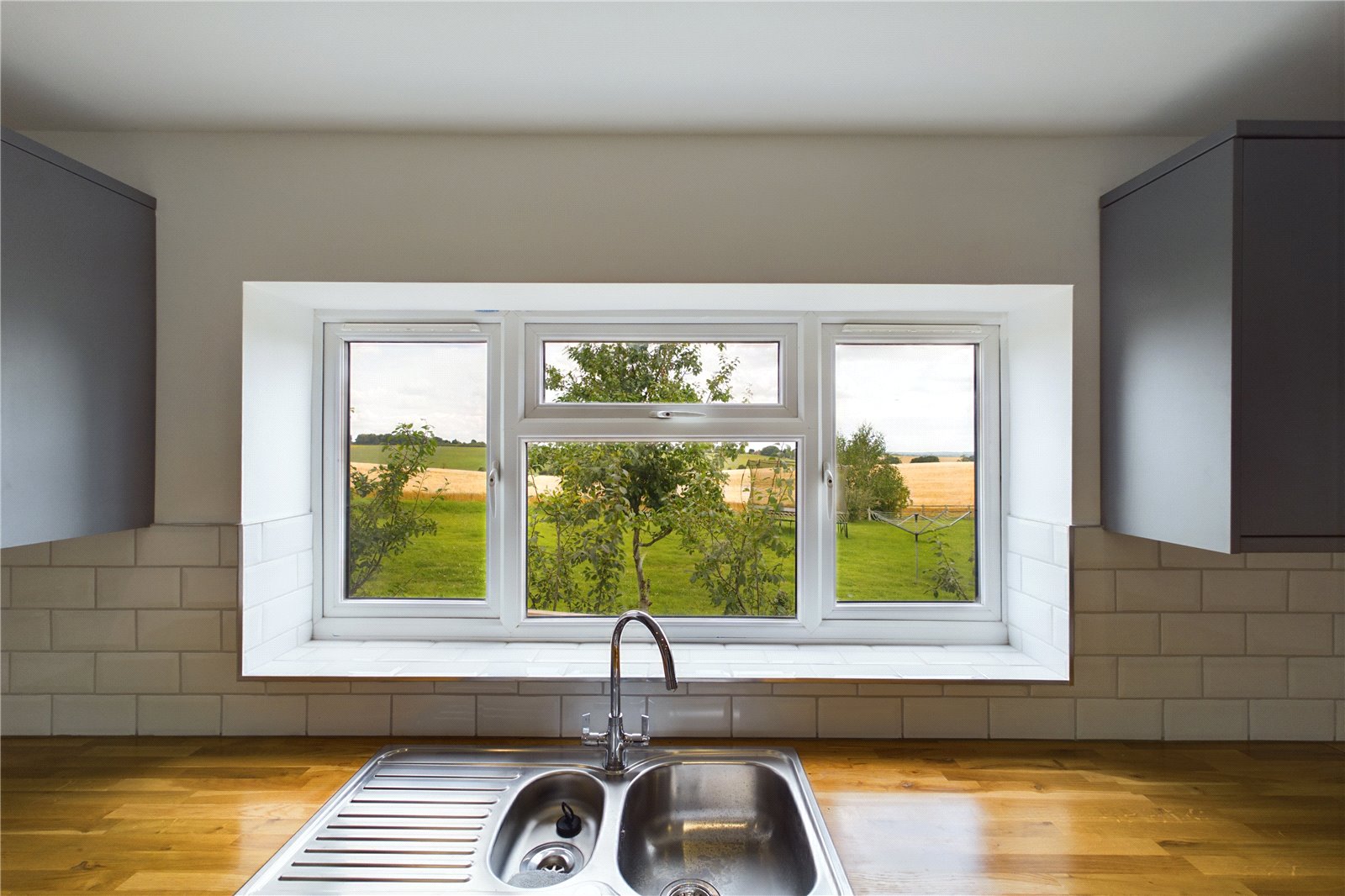 4 bedroom House for sale in Leckhampstead, Newbury, Berkshire