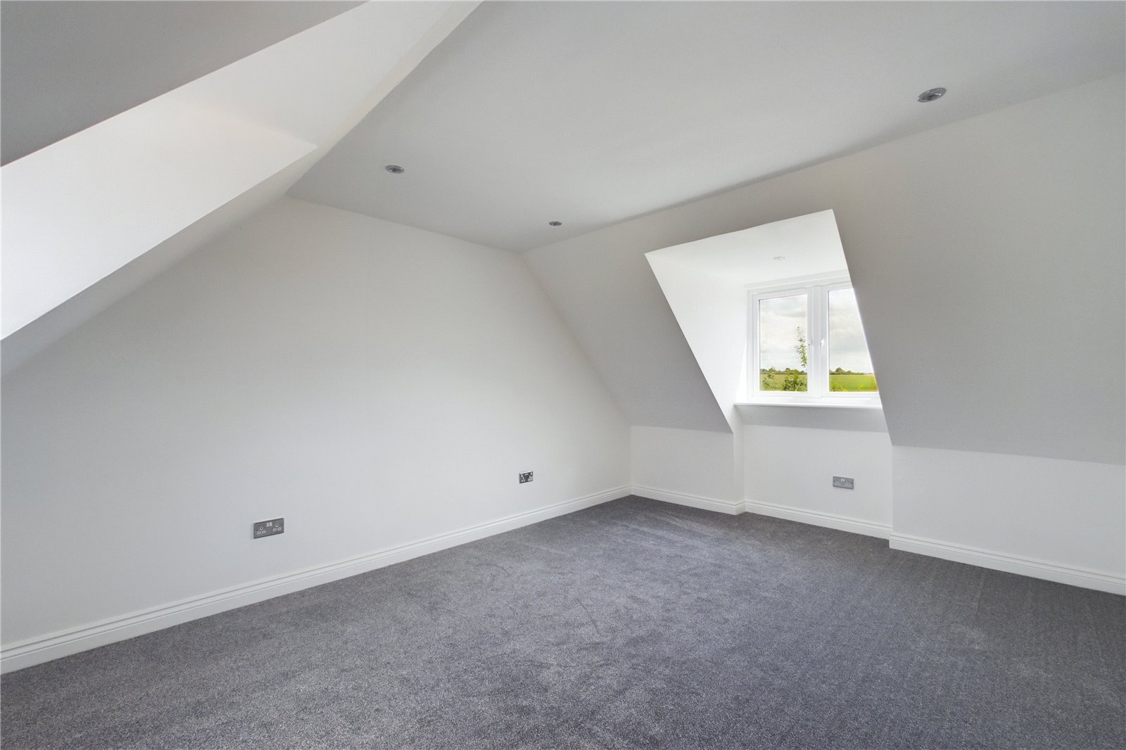 4 bedroom House for sale in Leckhampstead, Newbury, Berkshire