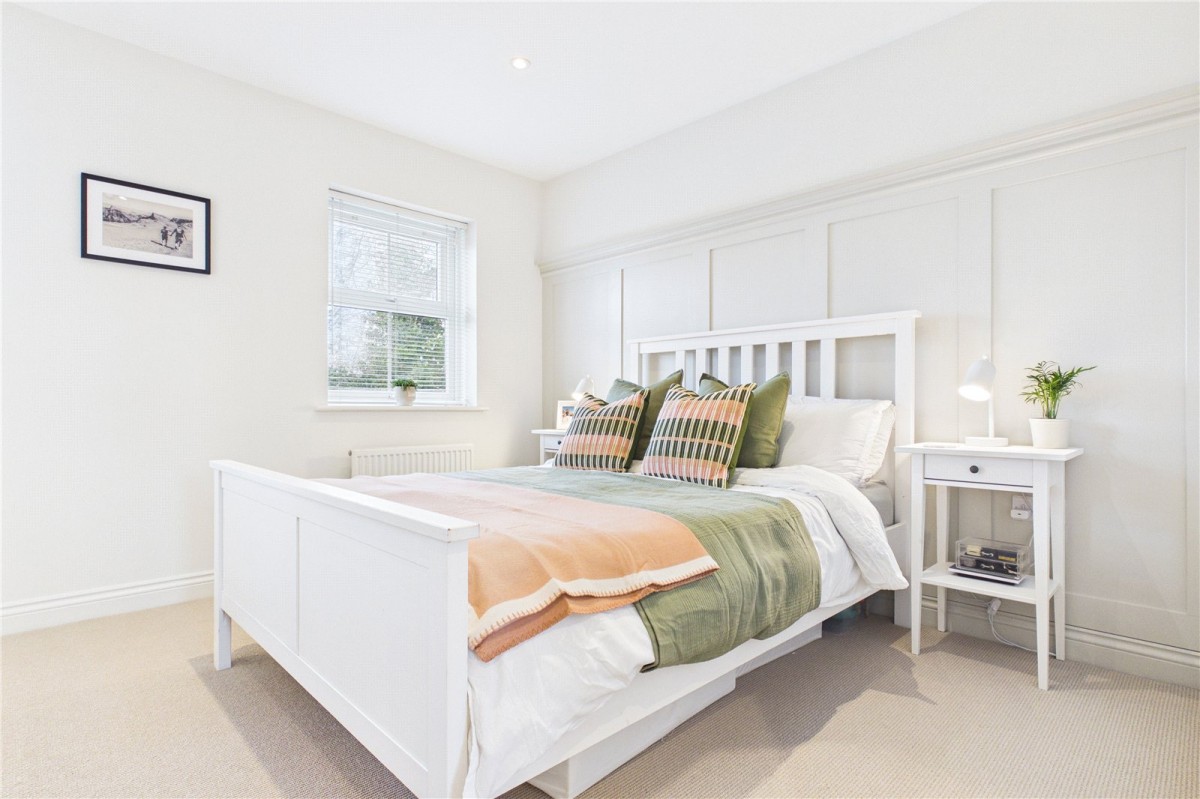 Theale, Reading, Berkshire