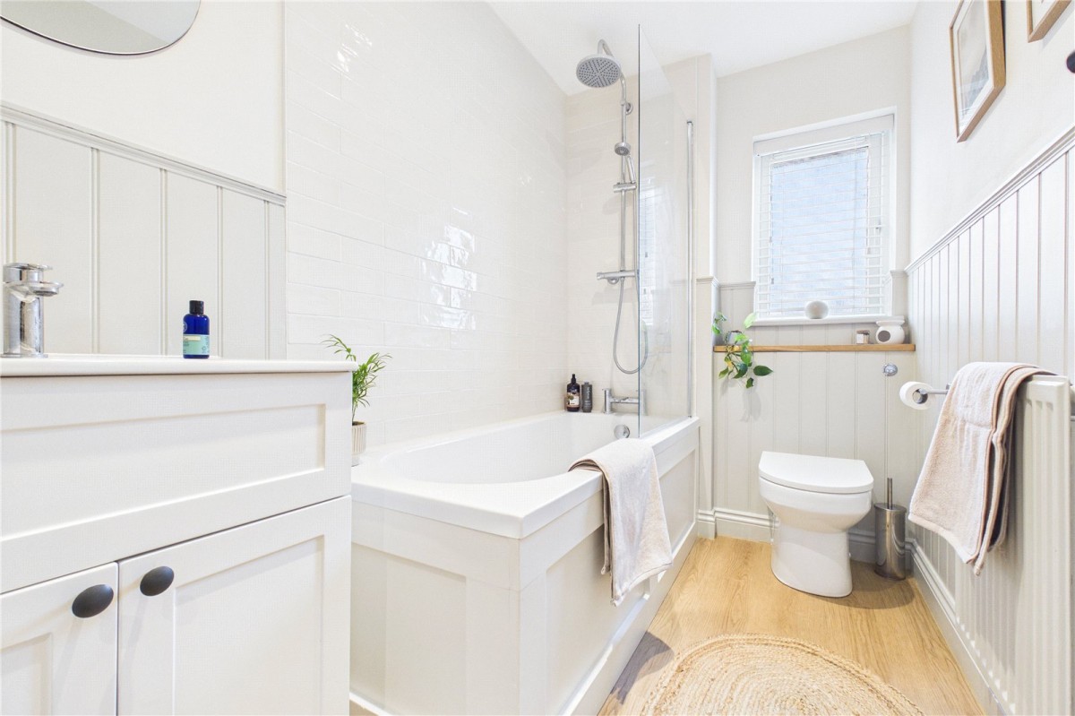 Theale, Reading, Berkshire