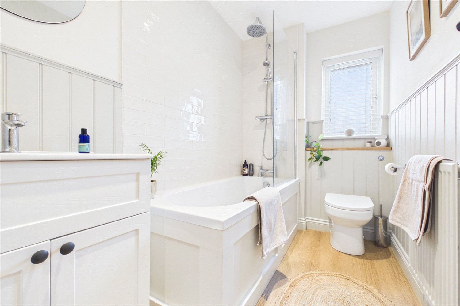 Theale, Reading, Berkshire