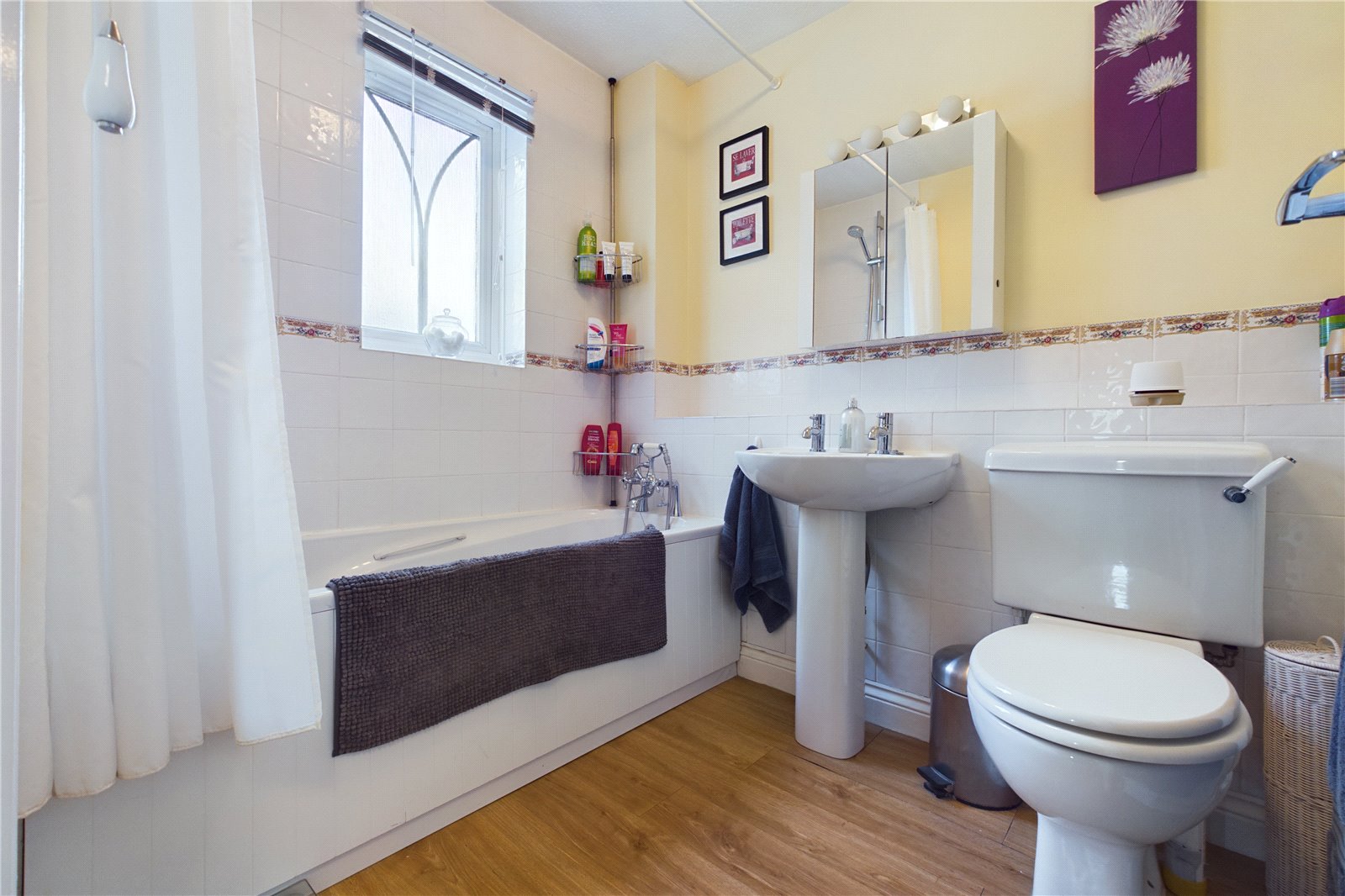 4 bedroom House for sale in Thatcham, Berkshire