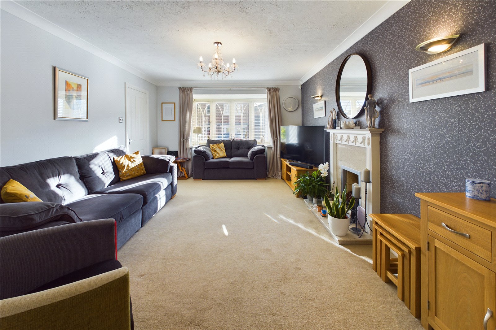 4 bedroom House for sale in Thatcham, Berkshire