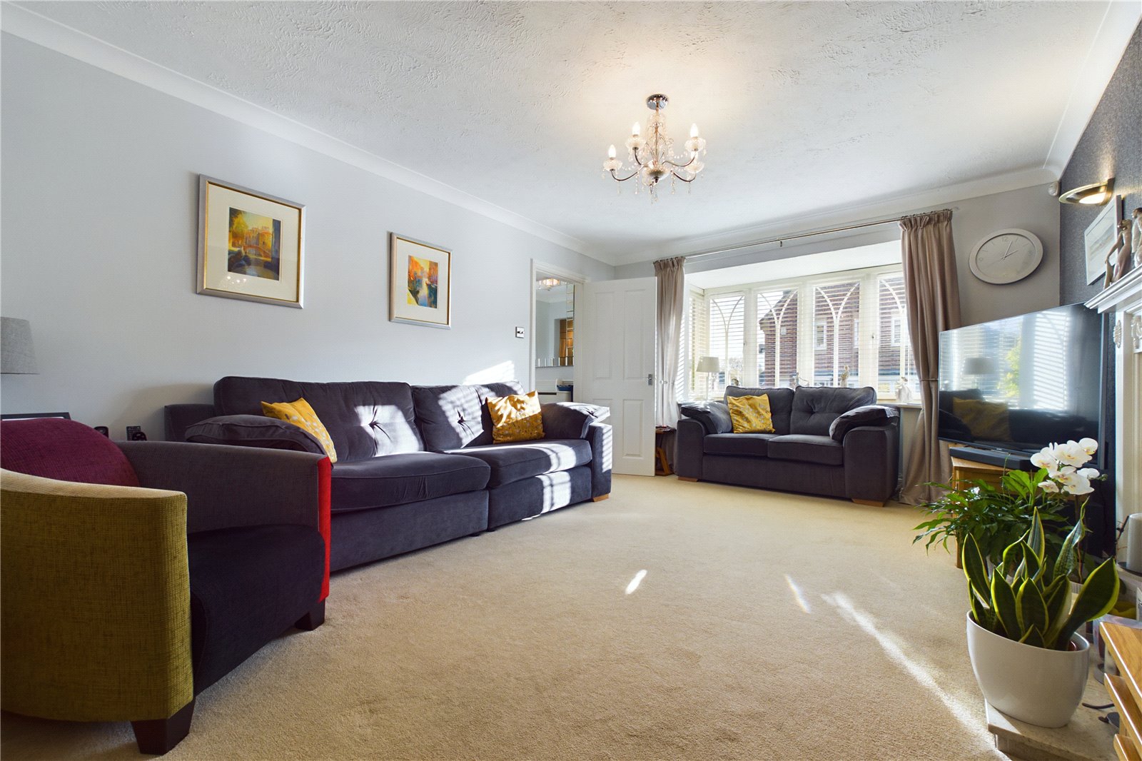 4 bedroom House for sale in Thatcham, Berkshire