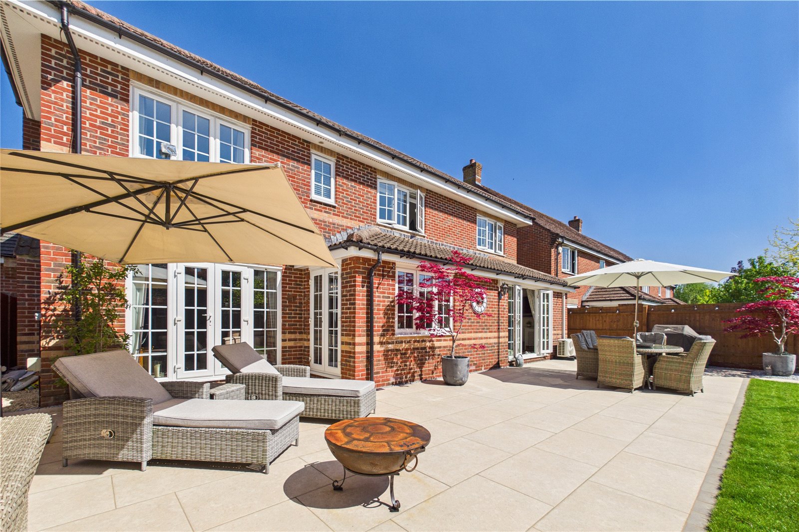 5 bedroom House for sale in Greenham, Thatcham, Berkshire