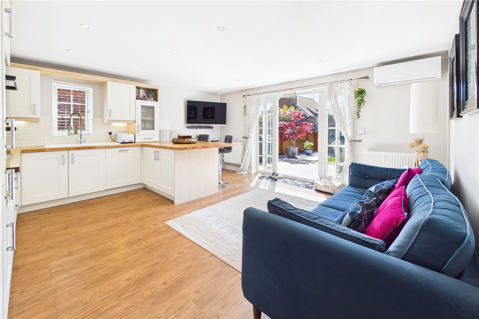 5 bedroom House for sale in Greenham, Thatcham, Berkshire