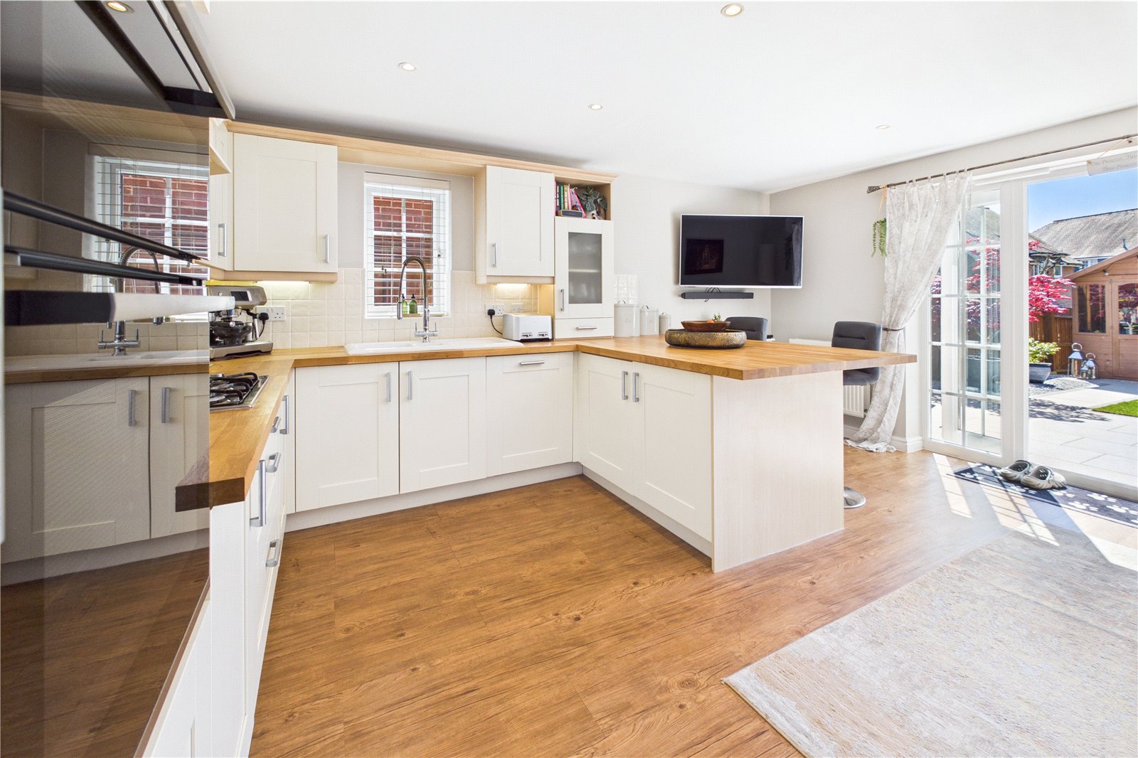 5 bedroom House for sale in Greenham, Thatcham, Berkshire