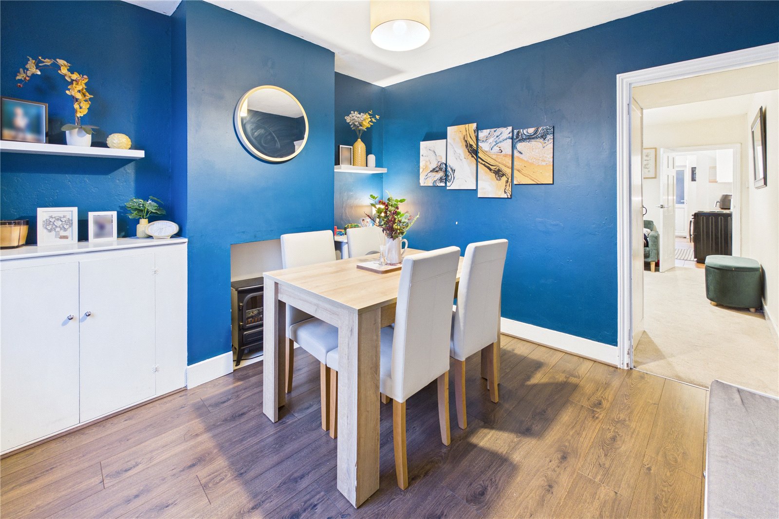 2 bedroom House for sale in Newbury, Berkshire