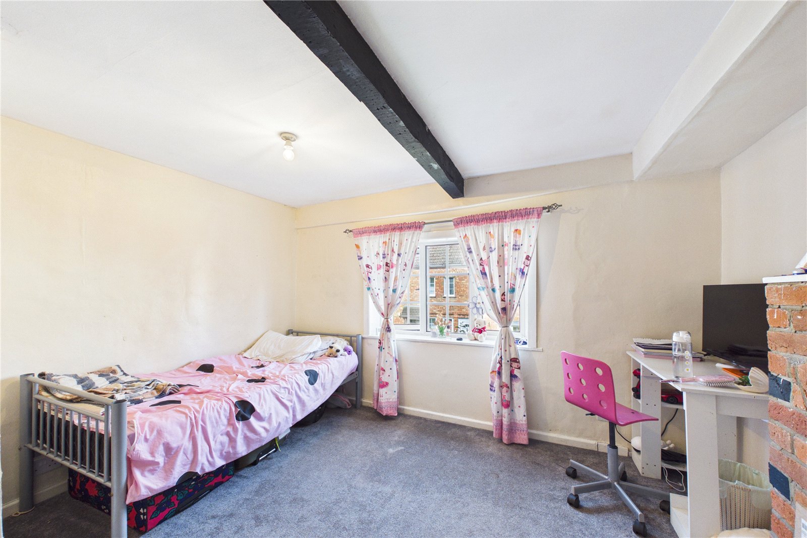 4 bedroom House to let in Newbury, Berkshire