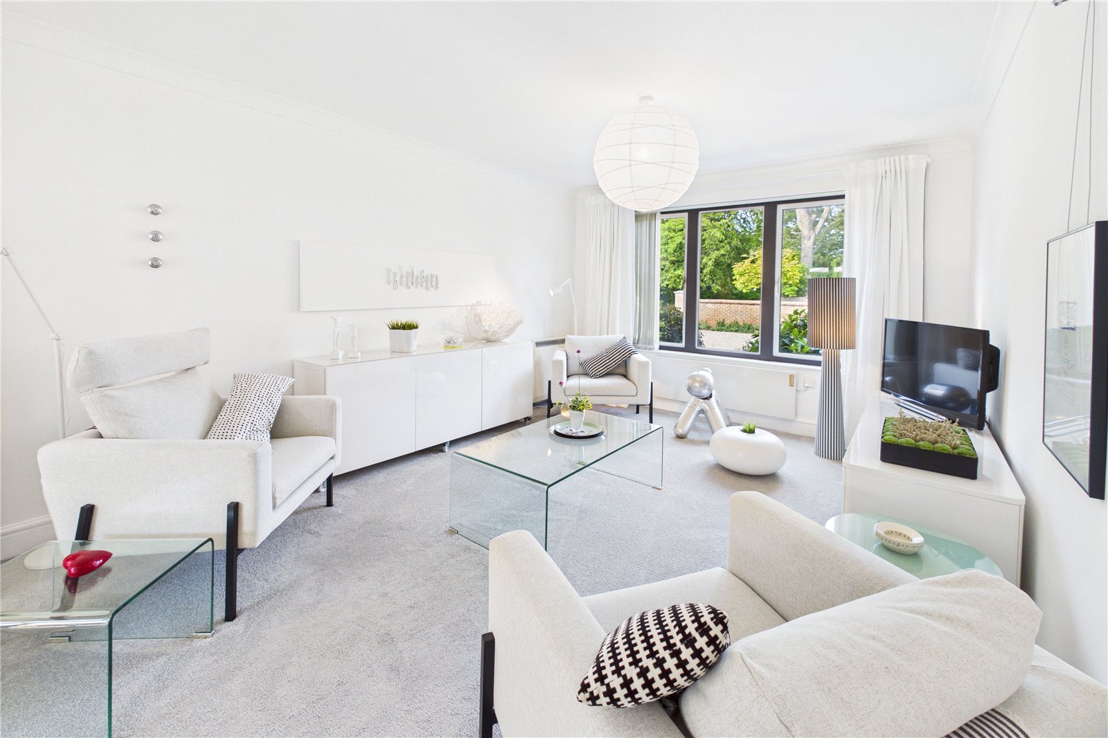 2 bedroom Flat for sale in East Ilsley, Newbury, Berkshire