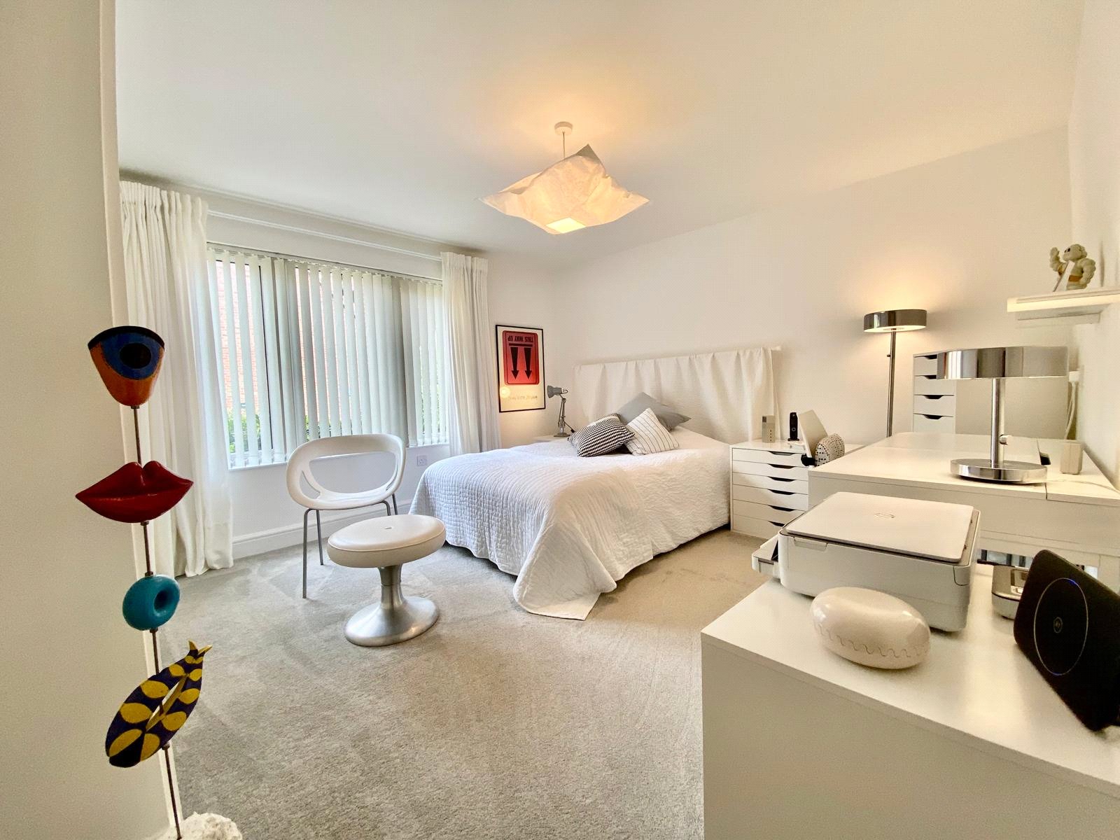 2 bedroom Flat for sale in East Ilsley, Newbury, Berkshire